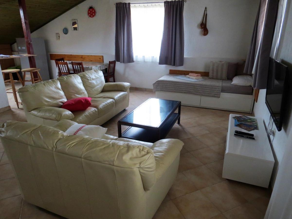 Apartamento House Elan Kornić Exterior foto